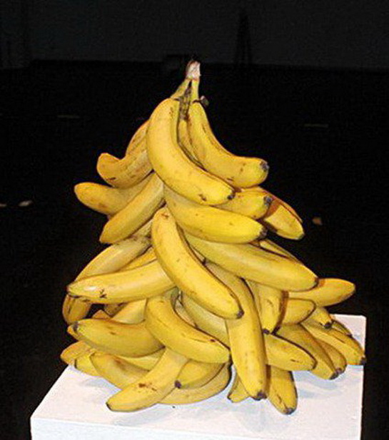 елка из бананов